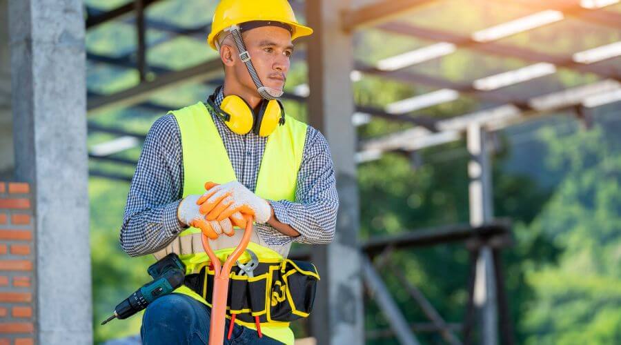 Professional gutter cleaning in Byfield, MA